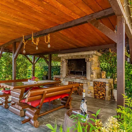 House Giuliano - Two Bedroom House Апартаменти