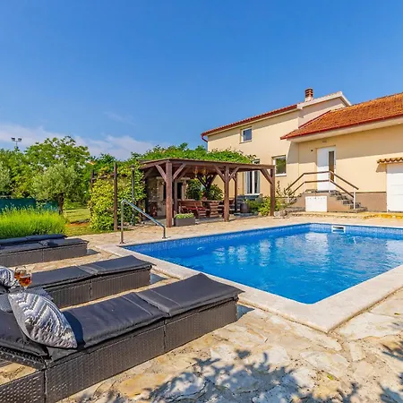 House Giuliano - Two Bedroom House Апартаменти *