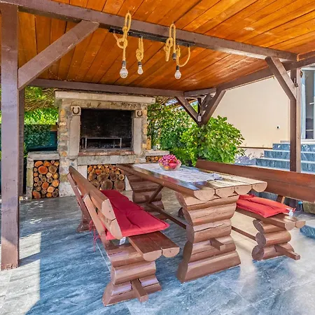 House Giuliano - Two Bedroom House アパート *