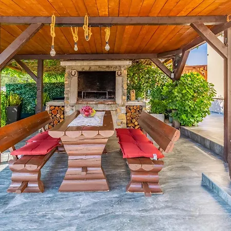 House Giuliano - Two Bedroom House