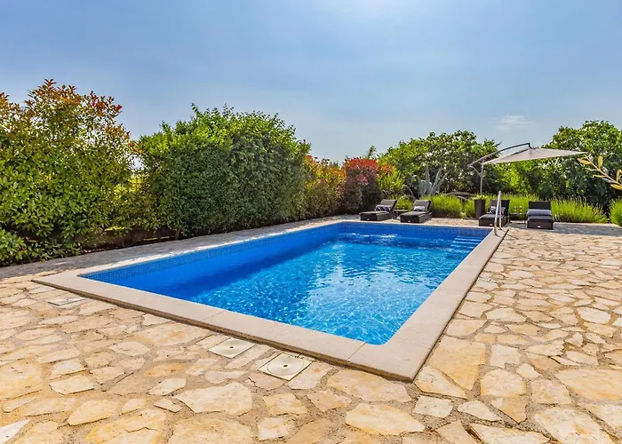 Apartment House Giuliano - Two Bedroom House Pula