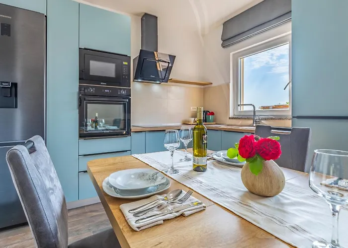 House Giuliano - Two Bedroom House *