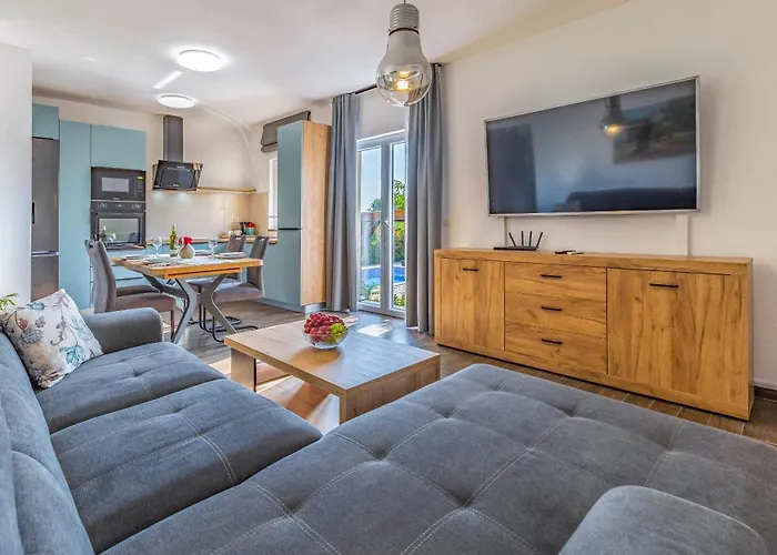 House Giuliano - Two Bedroom House Apartment Pula