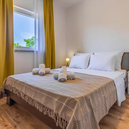 Apartamento House Giuliano - Two Bedroom House